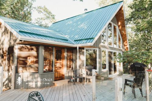 Knotty Pine Lake Cabin
